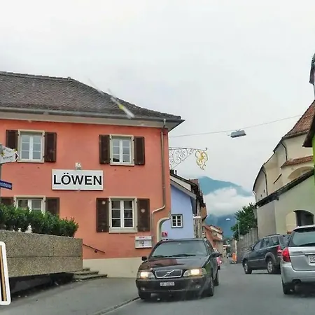 Apartment Uebernachten In Einer Aelteren Zizers